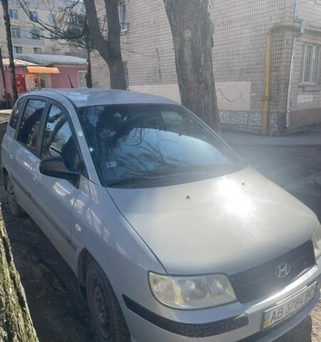 Серый Хендай Матрикс, объемом двигателя 1.6 л и пробегом 269 тыс. км за 3100 $, фото 1 на Automoto.ua