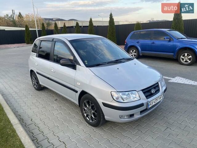 Хендай Матрікс 2006 у Тернополі на Automoto.ua Сірий Хендай Матрікс, об'ємом двигуна 1.6 л та пробігом 105 тис. км за 3900 $, фото 1 на Automoto.ua