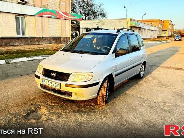 Сірий Хендай Матрікс, об'ємом двигуна 1.6 л та пробігом 242 тис. км за 3600 $, фото 1 на Automoto.ua