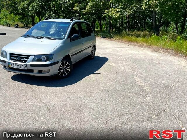 Сірий Хендай Матрікс, об'ємом двигуна 1.6 л та пробігом 0 тис. км за 2800 $, фото 1 на Automoto.ua