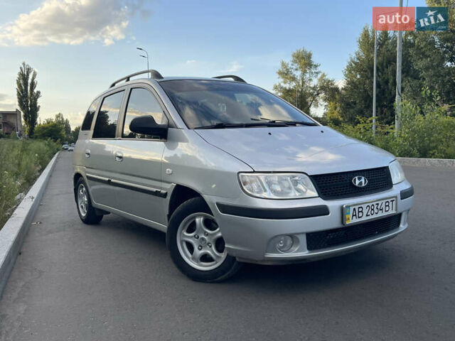 Сірий Хендай Матрікс, об'ємом двигуна 1.6 л та пробігом 127 тис. км за 4800 $, фото 1 на Automoto.ua