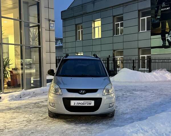 Сірий Хендай Матрікс, об'ємом двигуна 1.6 л та пробігом 230 тис. км за 5200 $, фото 1 на Automoto.ua