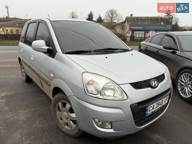 Сірий Хендай Матрікс, об'ємом двигуна 1.6 л та пробігом 232 тис. км за 6400 $, фото 1 на Automoto.ua