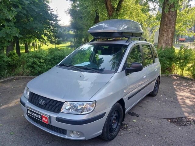 Серый Хендай Матрикс, объемом двигателя 1.8 л и пробегом 224 тыс. км за 4490 $, фото 1 на Automoto.ua