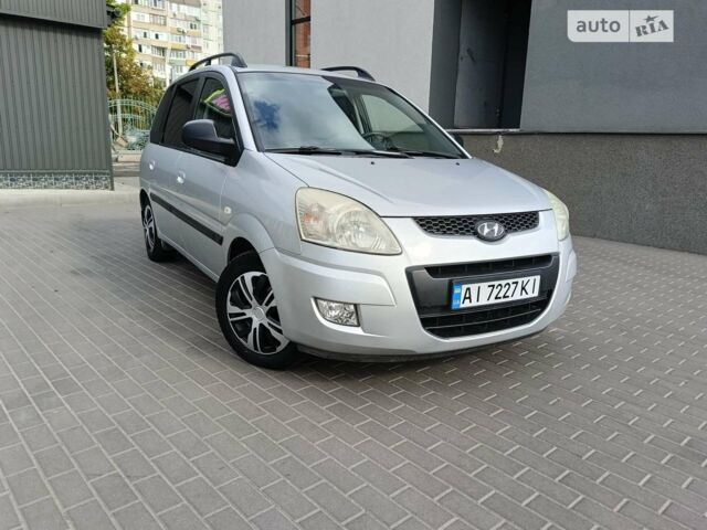 Сірий Хендай Матрікс, об'ємом двигуна 1.6 л та пробігом 255 тис. км за 3900 $, фото 1 на Automoto.ua