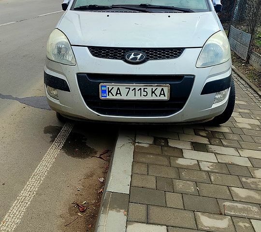 Сірий Хендай Матрікс, об'ємом двигуна 1.6 л та пробігом 283 тис. км за 2220 $, фото 1 на Automoto.ua