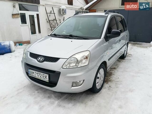 Серый Хендай Матрикс, объемом двигателя 1.8 л и пробегом 176 тыс. км за 6500 $, фото 1 на Automoto.ua