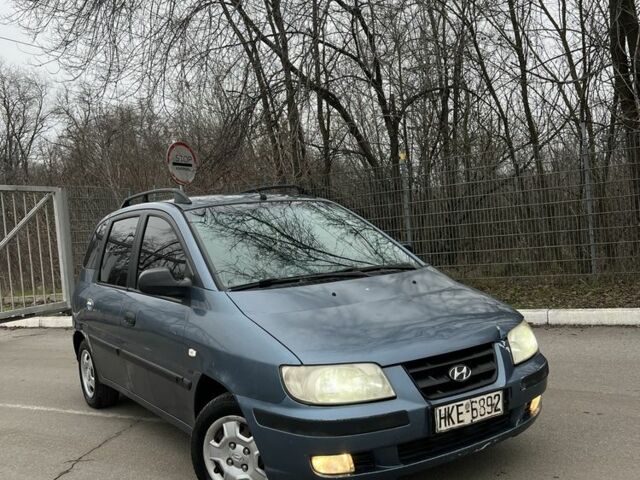 Синий Хендай Матрикс, объемом двигателя 1.6 л и пробегом 284 тыс. км за 1700 $, фото 1 на Automoto.ua