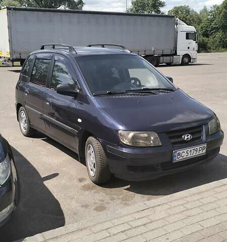 Синий Хендай Матрикс, объемом двигателя 1.6 л и пробегом 237 тыс. км за 3700 $, фото 1 на Automoto.ua