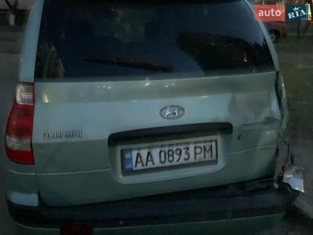 Синій Хендай Матрікс, об'ємом двигуна 1.8 л та пробігом 202 тис. км за 2000 $, фото 1 на Automoto.ua