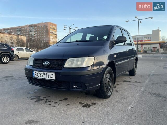 Синий Хендай Матрикс, объемом двигателя 1.6 л и пробегом 237 тыс. км за 2800 $, фото 1 на Automoto.ua