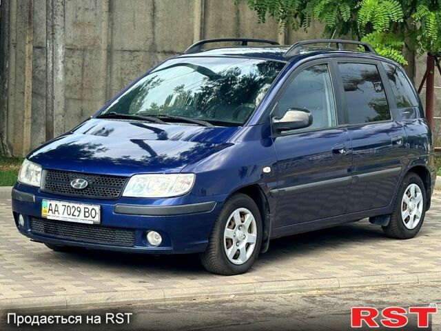 Синий Хендай Матрикс, объемом двигателя 1.6 л и пробегом 203 тыс. км за 3999 $, фото 1 на Automoto.ua