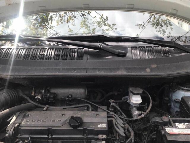 Синий Хендай Матрикс, объемом двигателя 1.6 л и пробегом 243 тыс. км за 3600 $, фото 1 на Automoto.ua