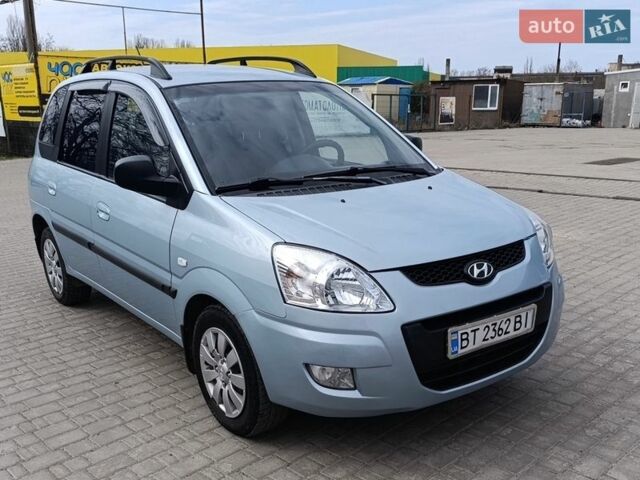 Синий Хендай Матрикс, объемом двигателя 1.6 л и пробегом 345 тыс. км за 4700 $, фото 1 на Automoto.ua