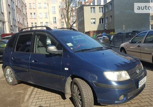 Синий Хендай Матрикс, объемом двигателя 1.6 л и пробегом 184 тыс. км за 4700 $, фото 1 на Automoto.ua