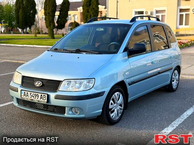 Синий Хендай Матрикс, объемом двигателя 1.8 л и пробегом 275 тыс. км за 5000 $, фото 1 на Automoto.ua