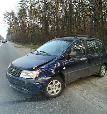 Синій Хендай Матрікс, об'ємом двигуна 1.8 л та пробігом 150 тис. км за 4200 $, фото 1 на Automoto.ua