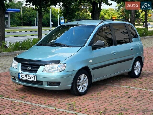 Зеленый Хендай Матрикс, объемом двигателя 1.6 л и пробегом 240 тыс. км за 3500 $, фото 1 на Automoto.ua