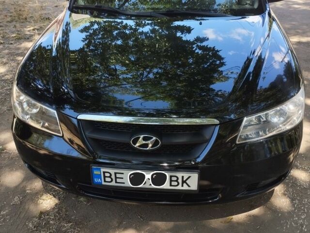 Черный Хендай НФ, объемом двигателя 2 л и пробегом 146 тыс. км за 6500 $, фото 1 на Automoto.ua
