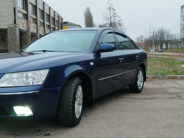 Синий Хендай НФ, объемом двигателя 2 л и пробегом 260 тыс. км за 6600 $, фото 1 на Automoto.ua