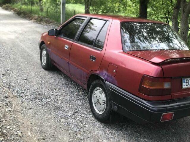 Червоний Хендай Поні, об'ємом двигуна 1.3 л та пробігом 300 тис. км за 760 $, фото 1 на Automoto.ua