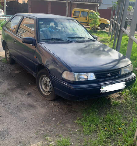 Синий Хендай Пони, объемом двигателя 1.5 л и пробегом 300 тыс. км за 900 $, фото 1 на Automoto.ua