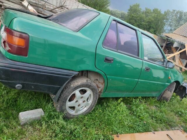 Зелений Хендай Поні, об'ємом двигуна 0 л та пробігом 444 тис. км за 480 $, фото 1 на Automoto.ua