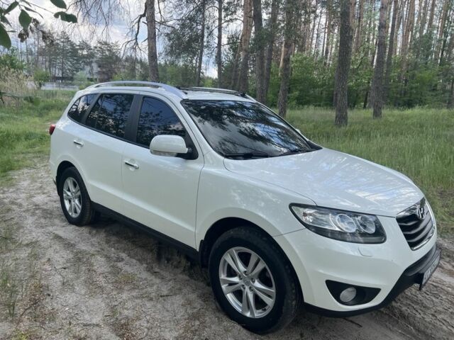 Білий Хендай Санта Фе, об'ємом двигуна 2.2 л та пробігом 157 тис. км за 15000 $, фото 1 на Automoto.ua