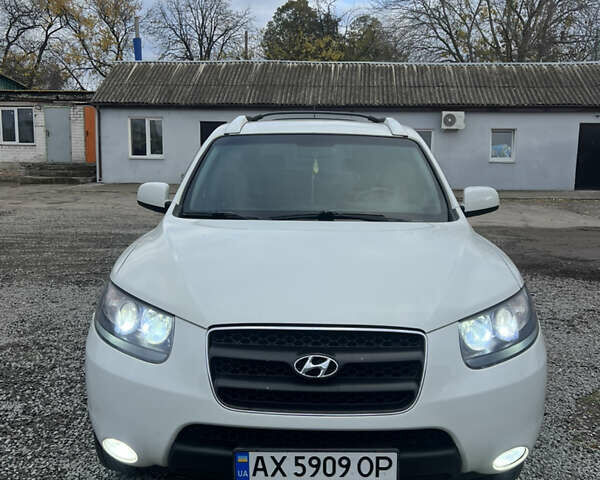 Білий Хендай Санта Фе, об'ємом двигуна 2.2 л та пробігом 259 тис. км за 11000 $, фото 1 на Automoto.ua