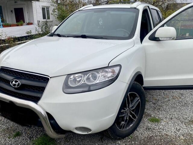 Белый Хендай Санта Фе, объемом двигателя 2.2 л и пробегом 291 тыс. км за 5200 $, фото 1 на Automoto.ua