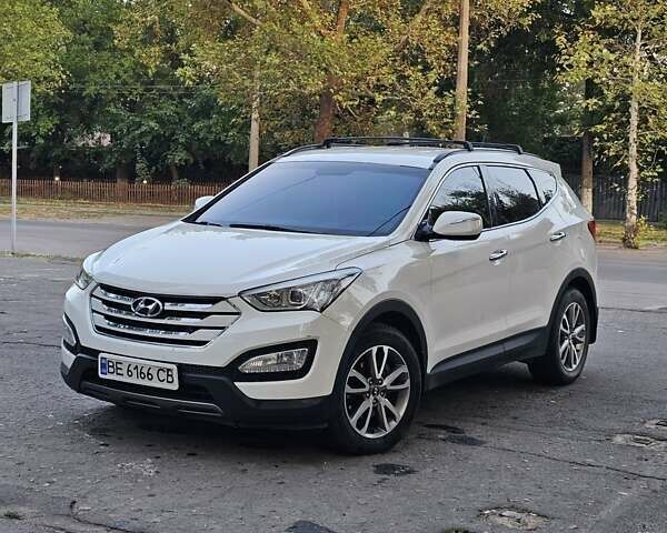 Белый Хендай Санта Фе, объемом двигателя 2.2 л и пробегом 170 тыс. км за 16700 $, фото 1 на Automoto.ua