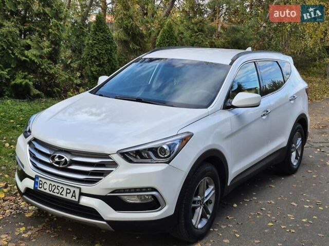 Белый Хендай Санта Фе, объемом двигателя 2.4 л и пробегом 110 тыс. км за 14950 $, фото 1 на Automoto.ua