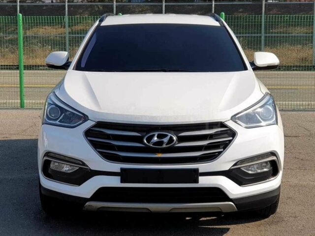 Хендай Санта Фе 2015 у Києві на Automoto.ua Білий Хендай Санта Фе, об'ємом двигуна 2.2 л та пробігом 41 тис. км за 17506 $, фото 1 на Automoto.ua