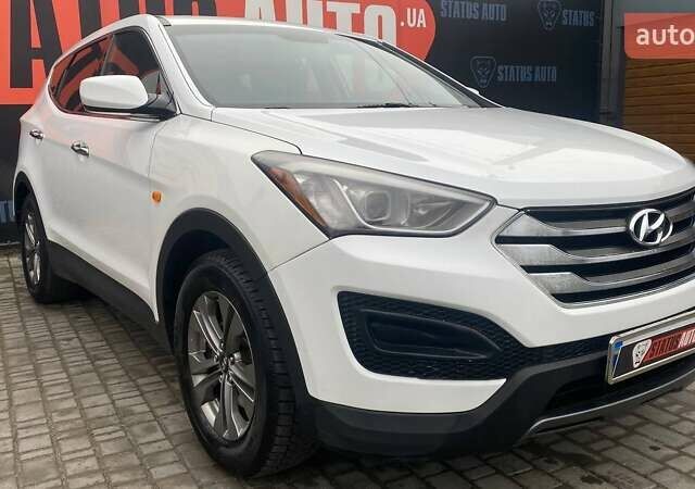 Белый Хендай Санта Фе, объемом двигателя 2.36 л и пробегом 152 тыс. км за 12500 $, фото 1 на Automoto.ua