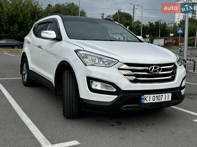 Білий Хендай Санта Фе, об'ємом двигуна 2.36 л та пробігом 200 тис. км за 16750 $, фото 1 на Automoto.ua