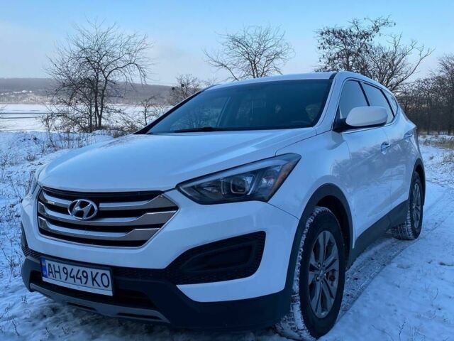 Белый Хендай Санта Фе, объемом двигателя 2.4 л и пробегом 180 тыс. км за 14500 $, фото 1 на Automoto.ua