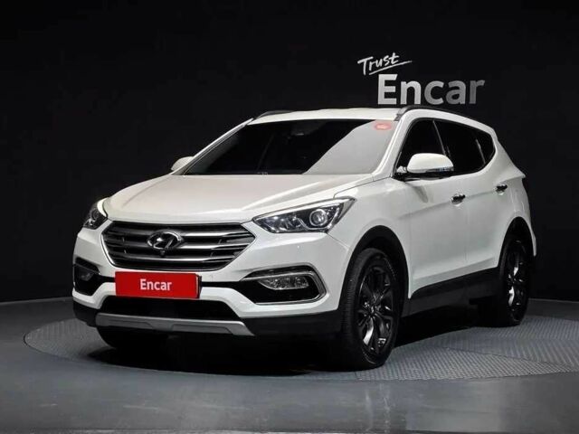 Белый Хендай Санта Фе, объемом двигателя 2.2 л и пробегом 105 тыс. км за 5200 $, фото 1 на Automoto.ua