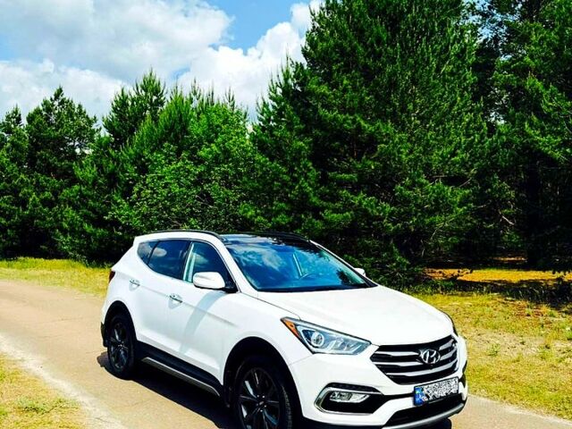 Белый Хендай Санта Фе, объемом двигателя 2 л и пробегом 165 тыс. км за 20000 $, фото 1 на Automoto.ua