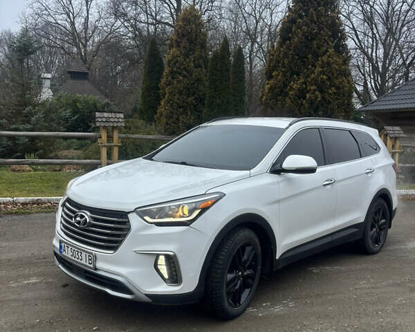 Белый Хендай Санта Фе, объемом двигателя 3.34 л и пробегом 205 тыс. км за 17300 $, фото 1 на Automoto.ua