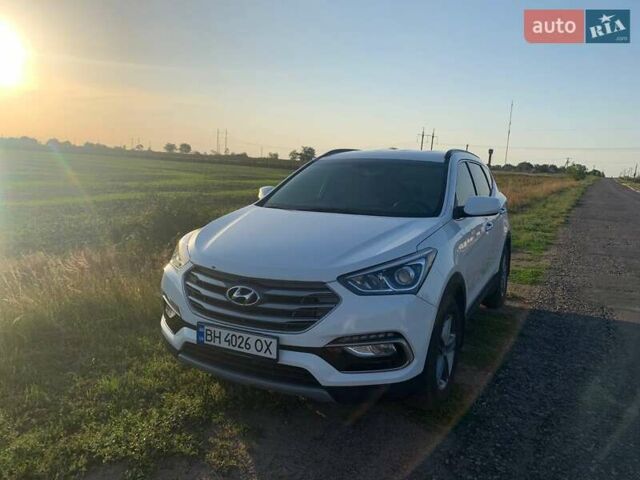 Белый Хендай Санта Фе, объемом двигателя 2.4 л и пробегом 78 тыс. км за 17500 $, фото 1 на Automoto.ua
