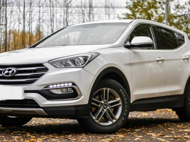 Белый Хендай Санта Фе, объемом двигателя 2 л и пробегом 151 тыс. км за 15550 $, фото 1 на Automoto.ua