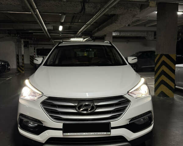 Білий Хендай Санта Фе, об'ємом двигуна 2.36 л та пробігом 92 тис. км за 18500 $, фото 1 на Automoto.ua