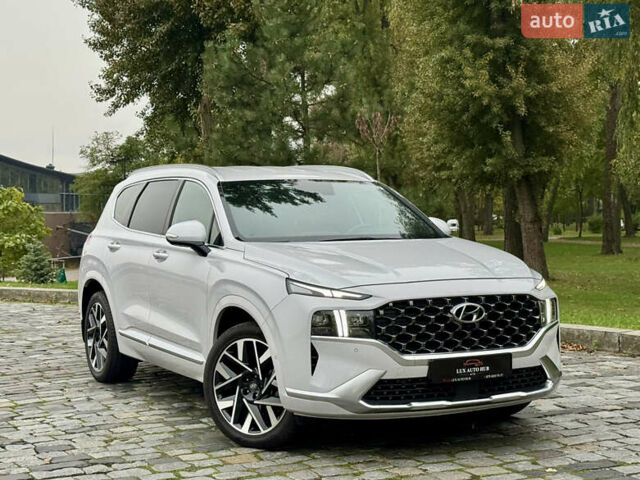 Белый Хендай Санта Фе, объемом двигателя 2.15 л и пробегом 67 тыс. км за 37999 $, фото 1 на Automoto.ua