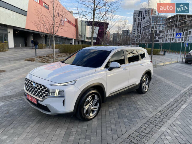 Белый Хендай Санта Фе, объемом двигателя 2.2 л и пробегом 123 тыс. км за 29700 $, фото 1 на Automoto.ua