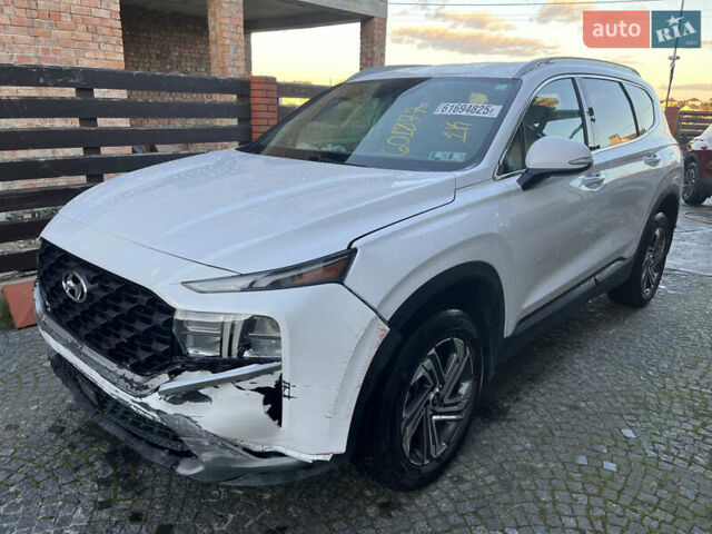Белый Хендай Санта Фе, объемом двигателя 2.5 л и пробегом 75 тыс. км за 18500 $, фото 1 на Automoto.ua