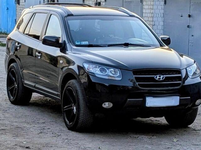 Черный Хендай Санта Фе, объемом двигателя 2.2 л и пробегом 280 тыс. км за 6600 $, фото 1 на Automoto.ua