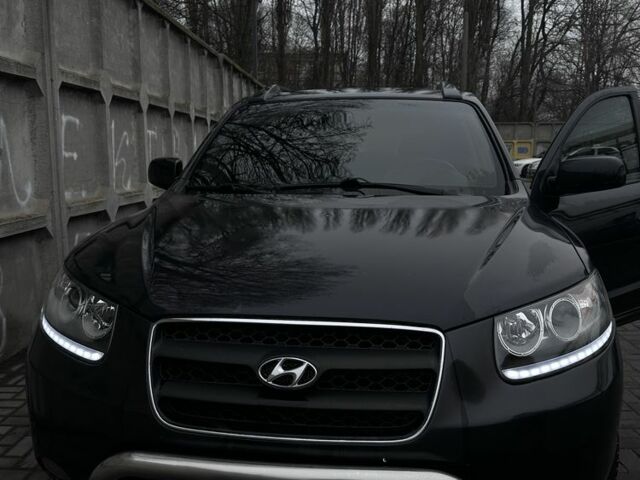 Черный Хендай Санта Фе, объемом двигателя 2.7 л и пробегом 213 тыс. км за 8200 $, фото 1 на Automoto.ua