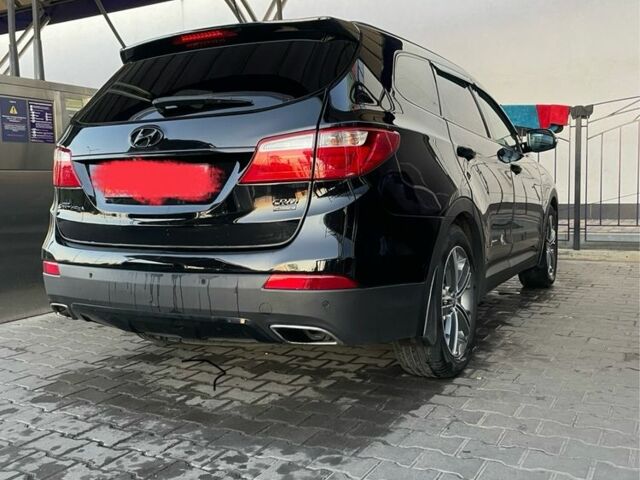 Черный Хендай Санта Фе, объемом двигателя 2.2 л и пробегом 200 тыс. км за 19000 $, фото 1 на Automoto.ua