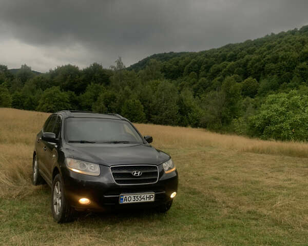 Черный Хендай Санта Фе, объемом двигателя 2.2 л и пробегом 268 тыс. км за 8200 $, фото 1 на Automoto.ua