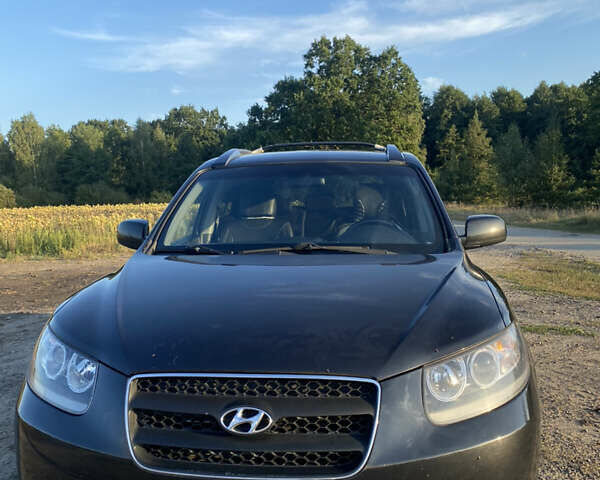 Черный Хендай Санта Фе, объемом двигателя 2.2 л и пробегом 245 тыс. км за 9500 $, фото 1 на Automoto.ua